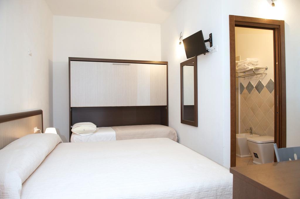 Domo - Guest-House Il Nespolo Fiorito Bed & Breakfast Orosei Exterior photo