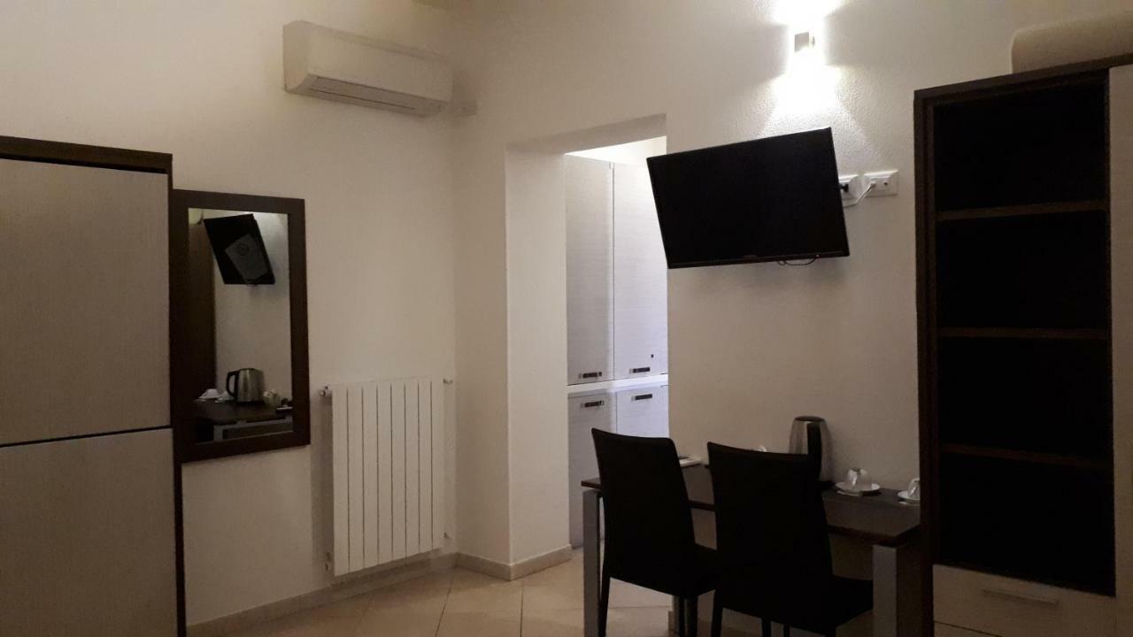 Domo - Guest-House Il Nespolo Fiorito Bed & Breakfast Orosei Exterior photo